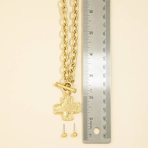 Hammered Cross Toggle Chain Necklace: VG24K